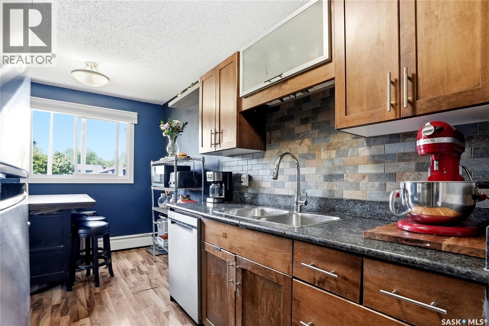 #7 115 Acadia DRIVE - 5