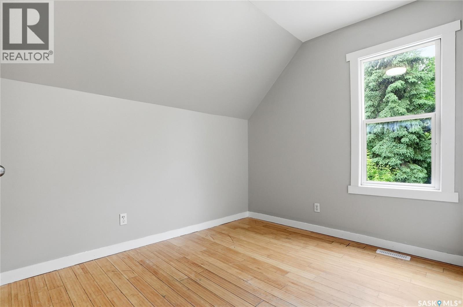 211 N AVENUE S — photo 22