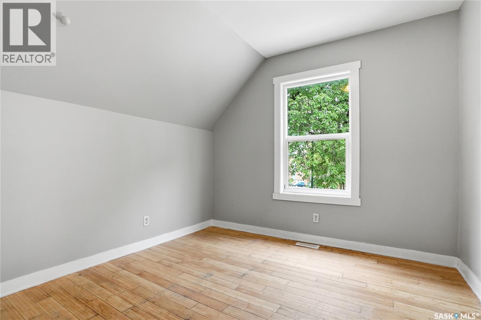 211 N AVENUE S — photo 28