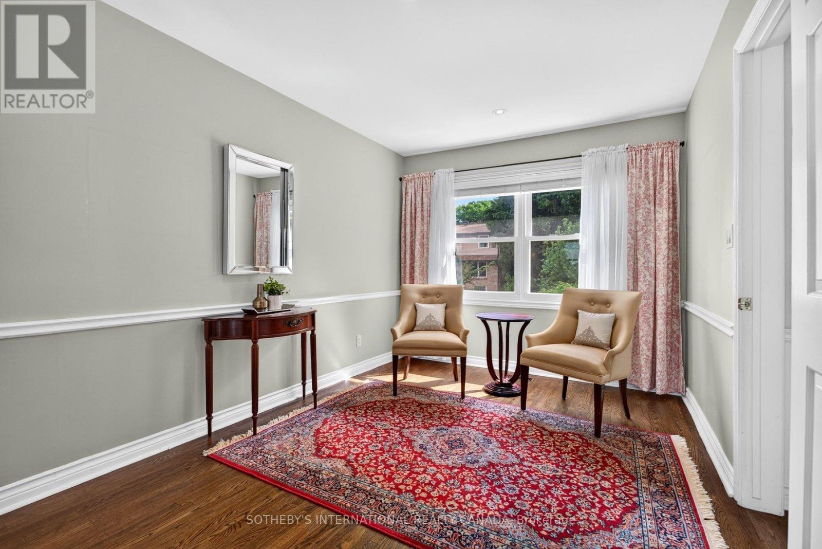 1952 EDENVALE CRESCENT - 22