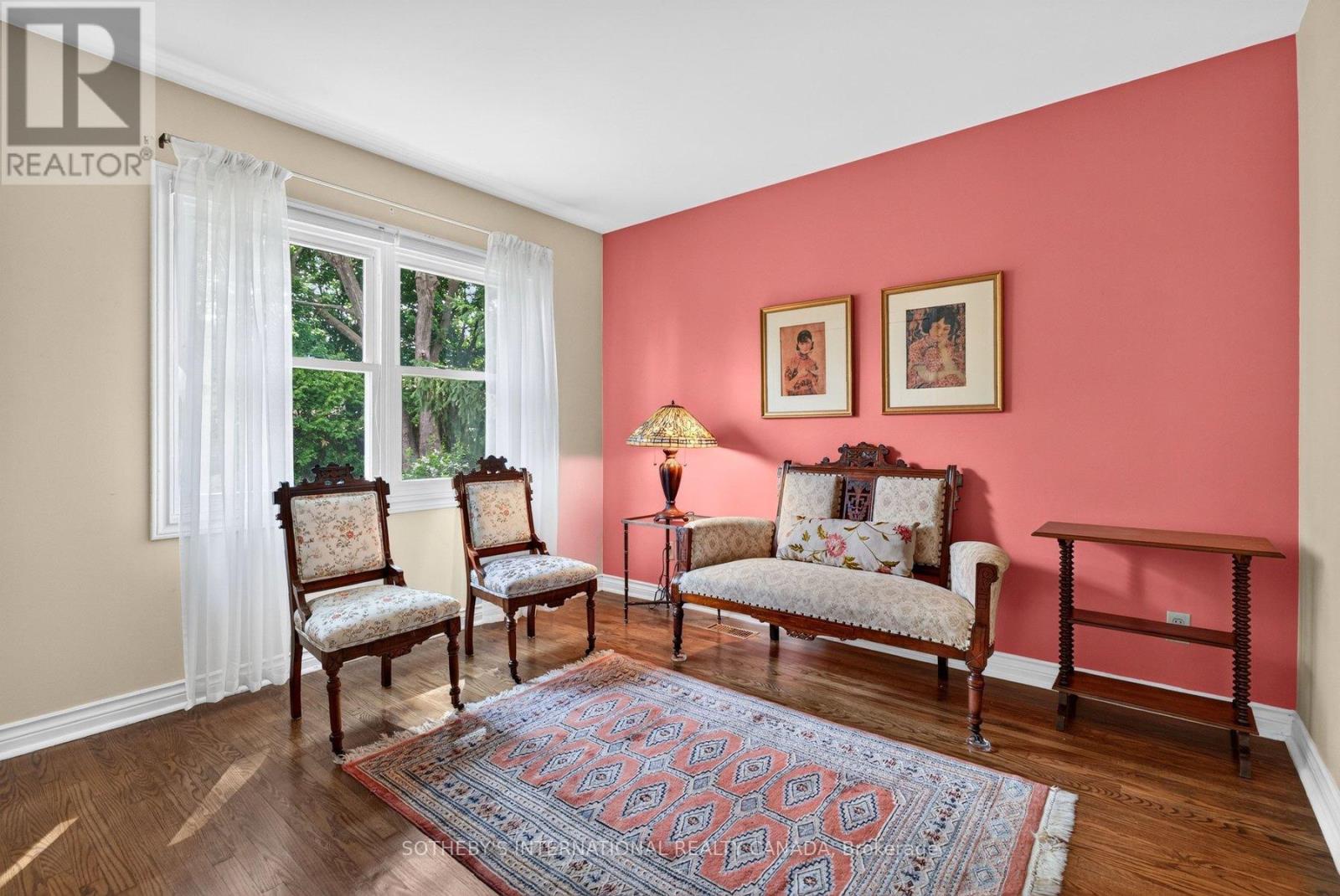 1952 EDENVALE CRESCENT - 25