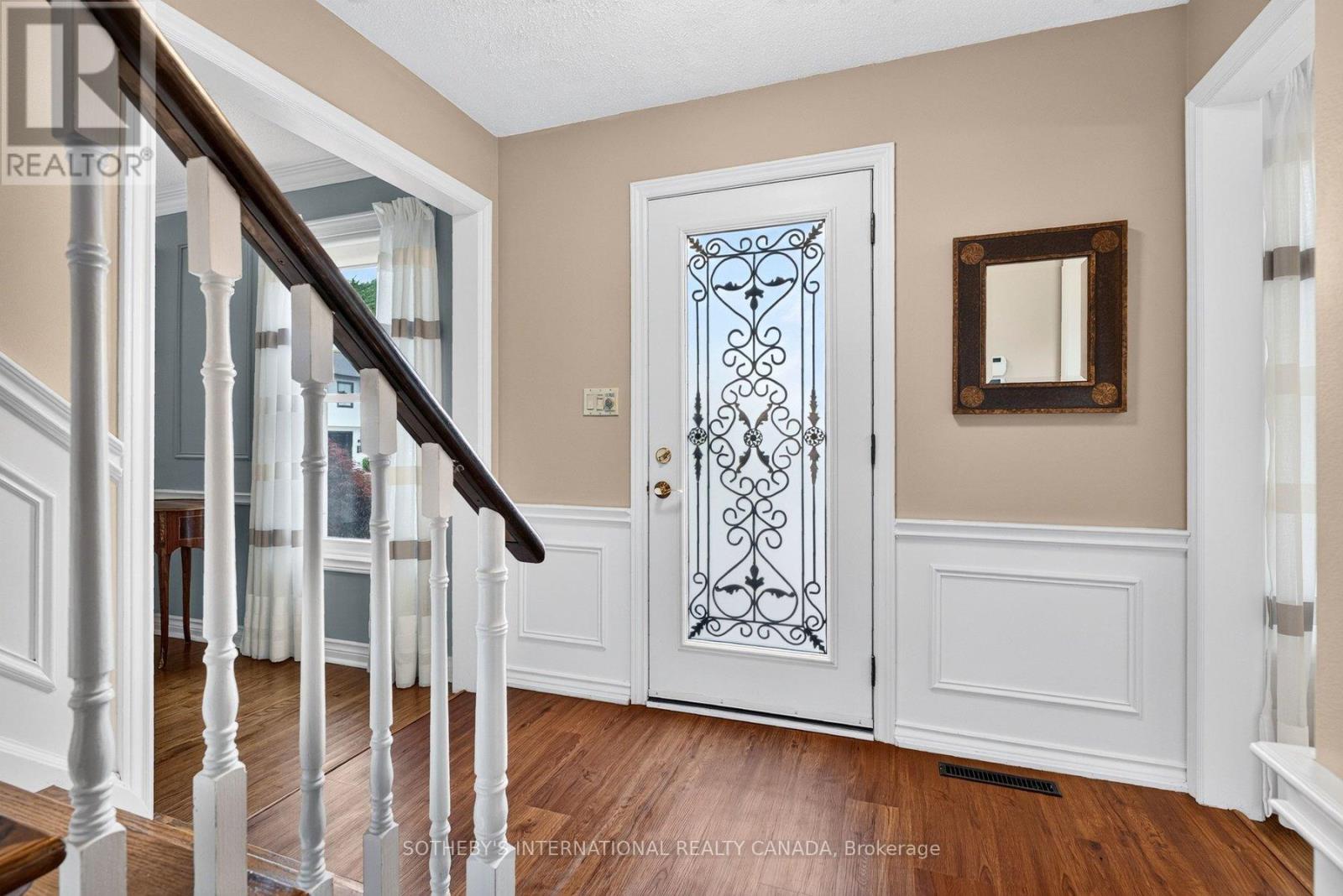 1952 EDENVALE CRESCENT - 6