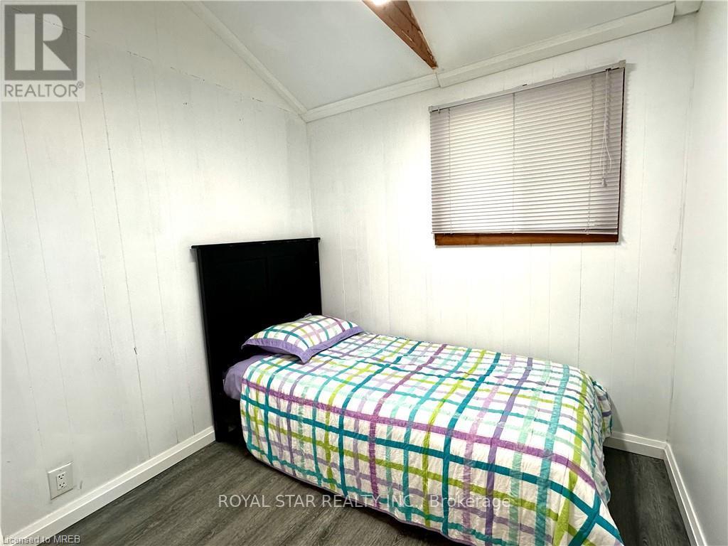 85 SIMPSON AVENUE - 10