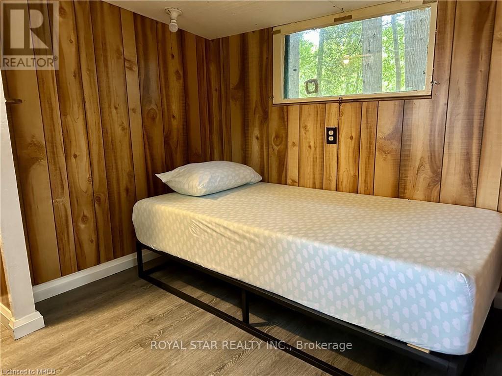 85 SIMPSON AVENUE - 16