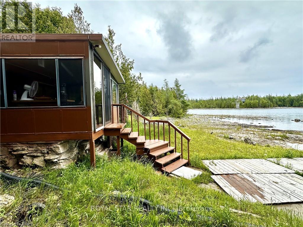 85 SIMPSON AVENUE - 3