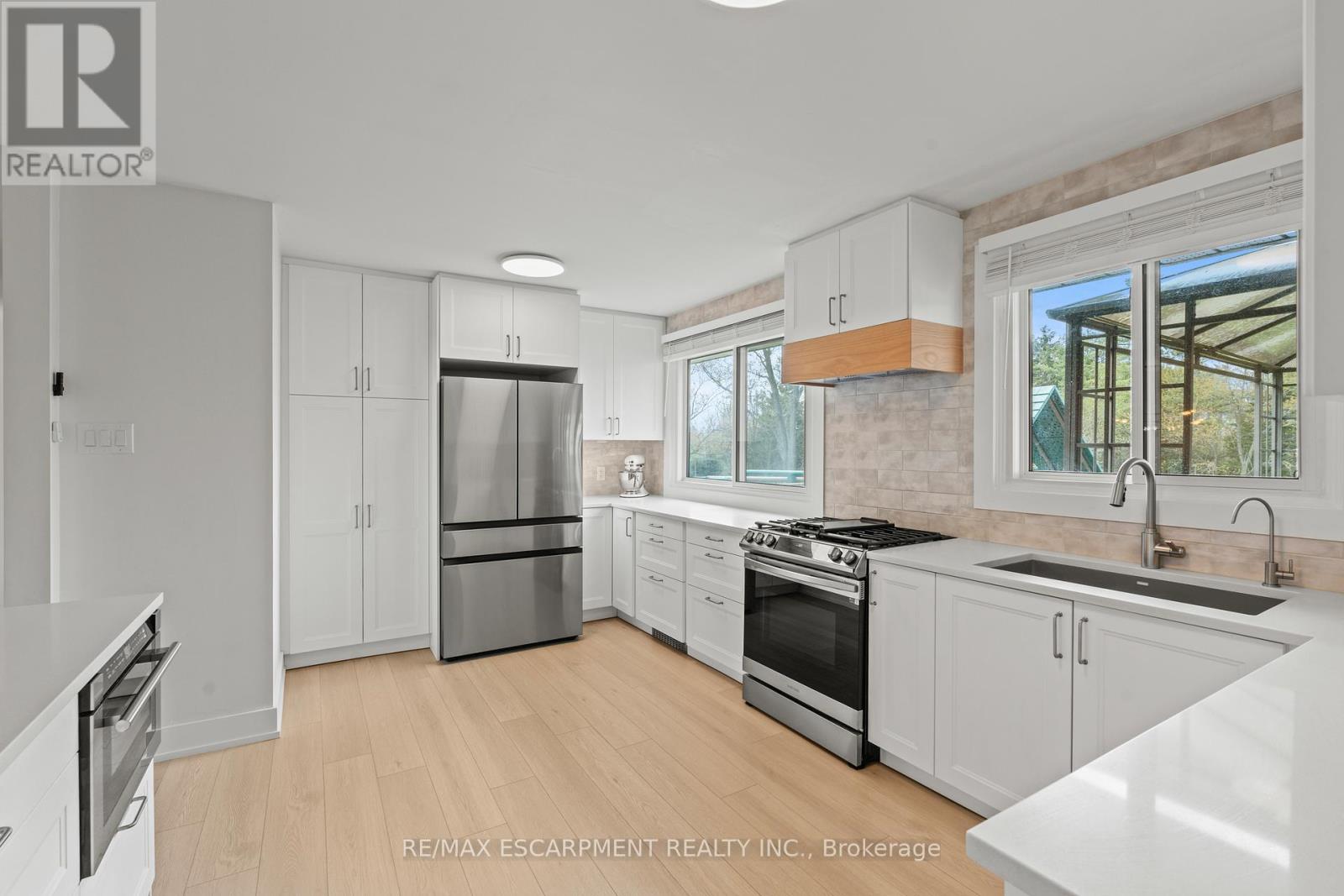 5090 BLACKHEATH ROAD - 10