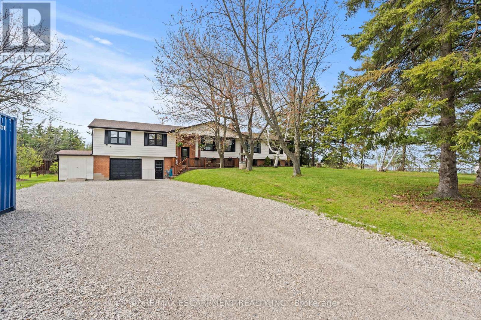 5090 BLACKHEATH ROAD - 2