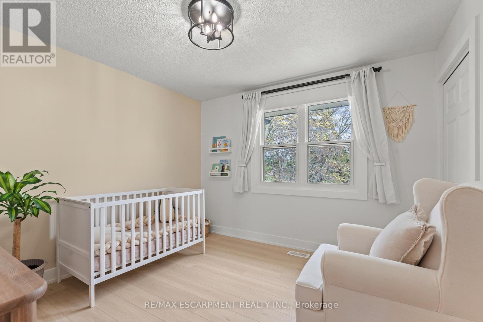 5090 BLACKHEATH ROAD - 21