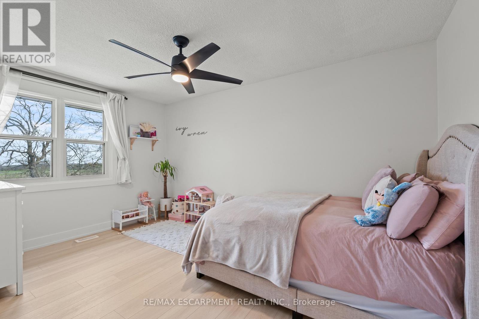 5090 BLACKHEATH ROAD - 22