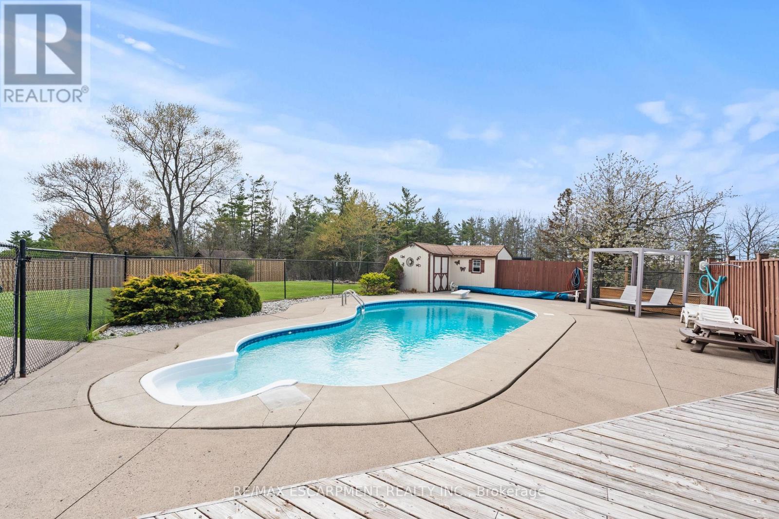 5090 BLACKHEATH ROAD - 39