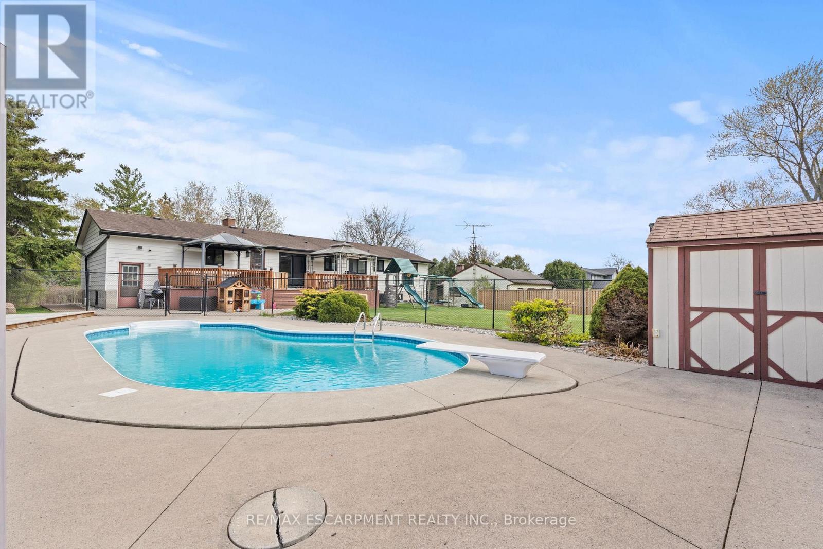 5090 BLACKHEATH ROAD - 40
