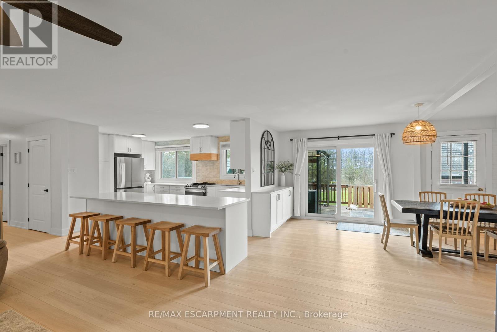 5090 BLACKHEATH ROAD - 8
