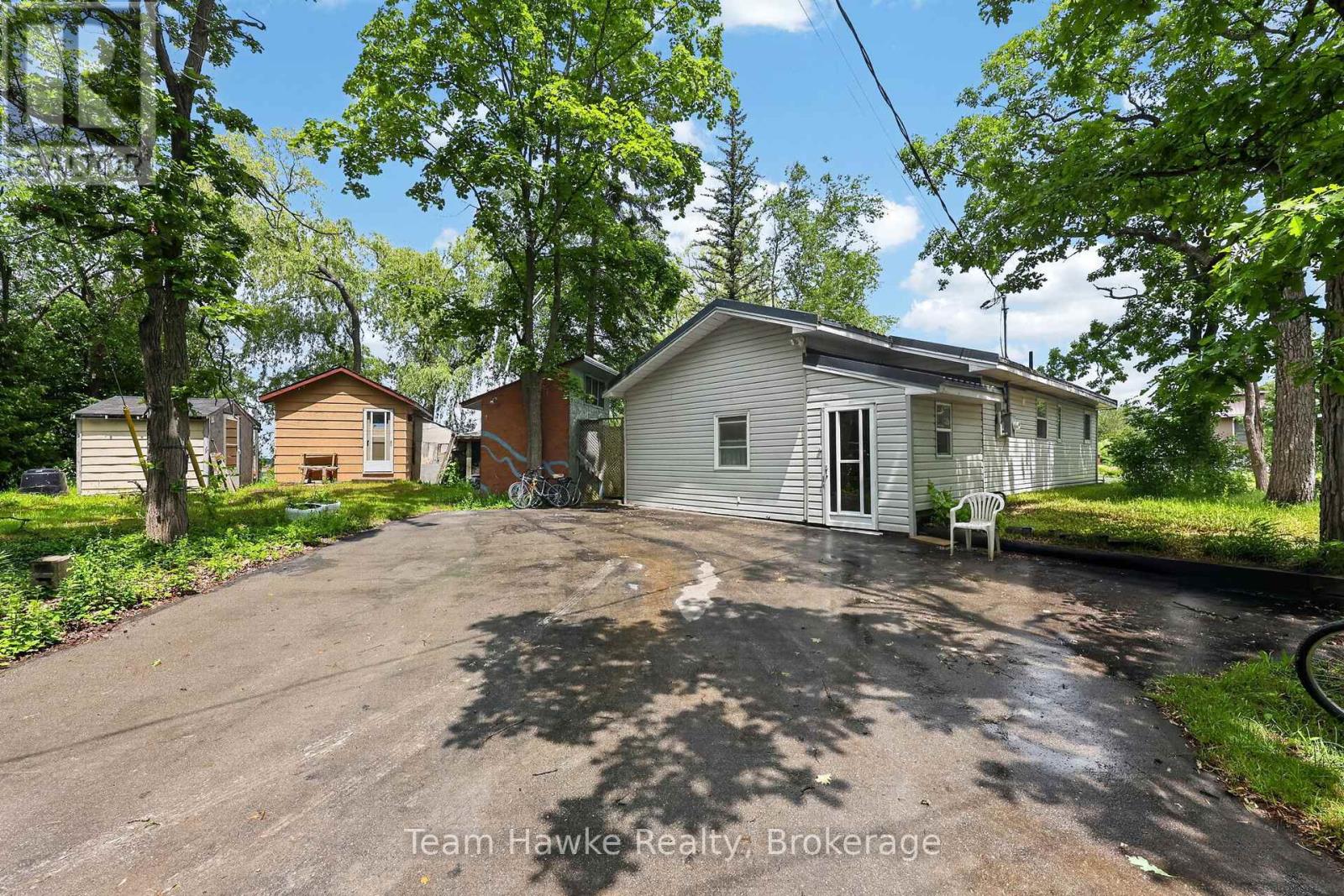 32 LONG POINT ROAD - 1