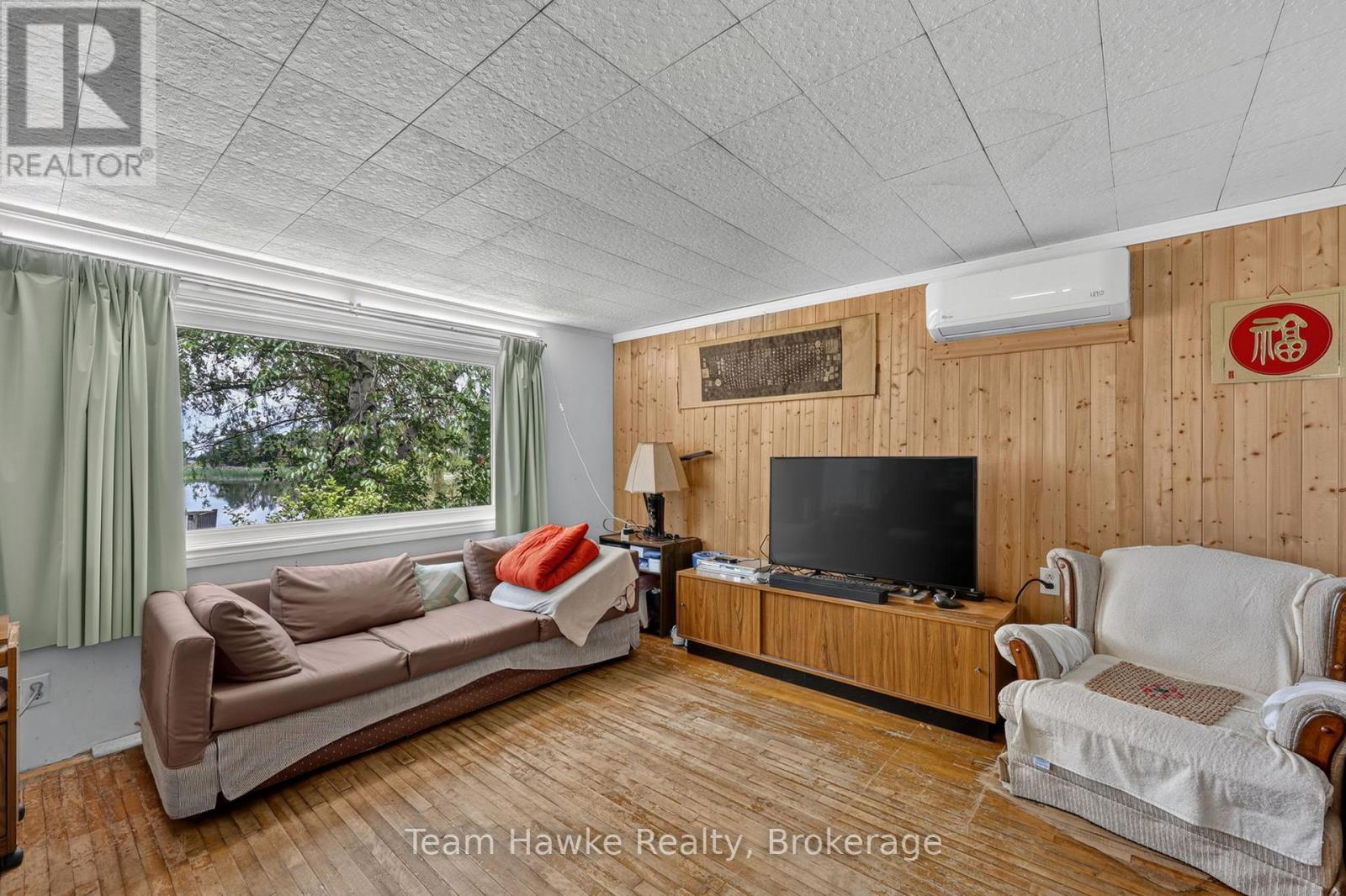 32 LONG POINT ROAD - 11