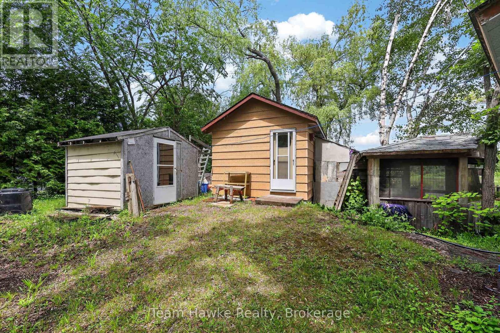 32 LONG POINT ROAD - 17