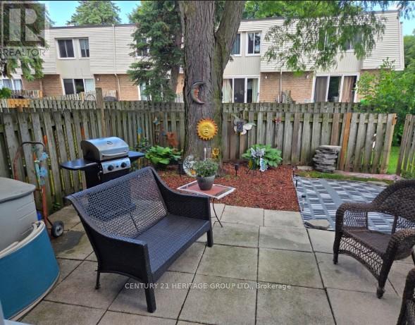 #182 17 OLD PINE TRAIL - 32