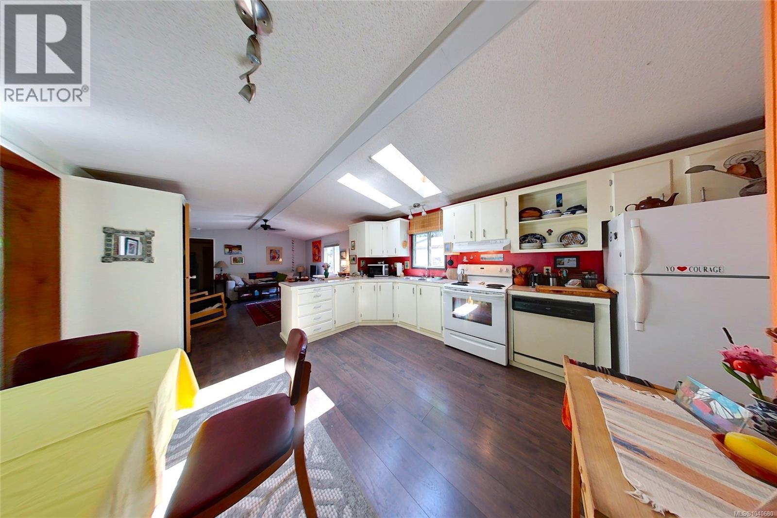 #43 10325 Lakeshore Rd - 10