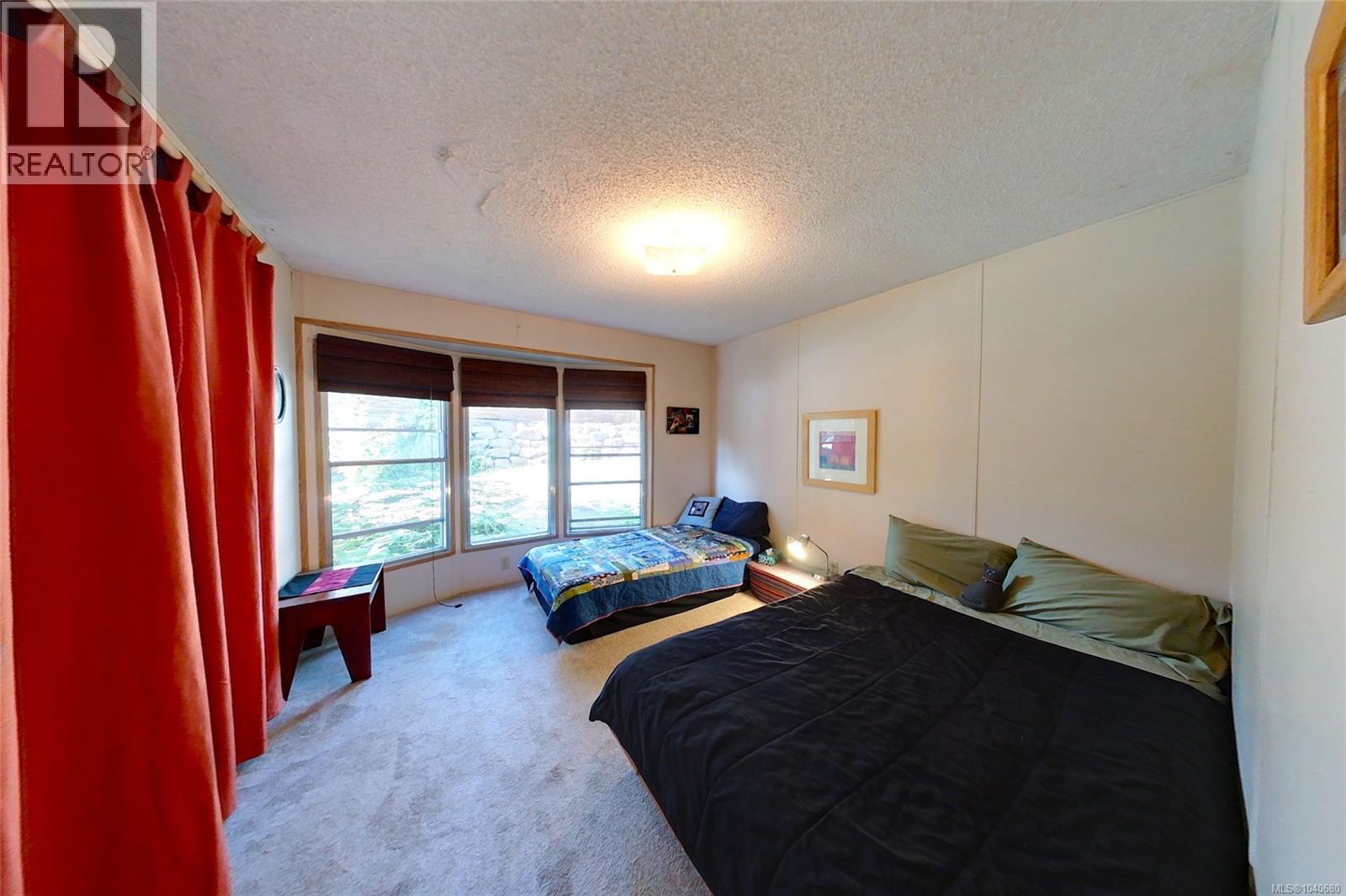 #43 10325 Lakeshore Rd - 20