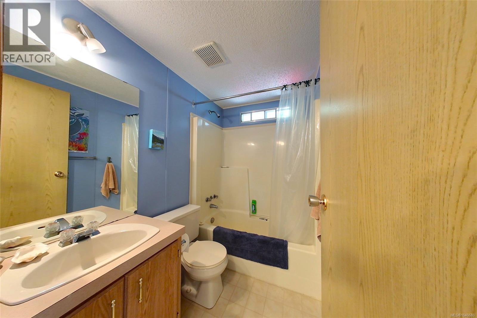 #43 10325 Lakeshore Rd - 23