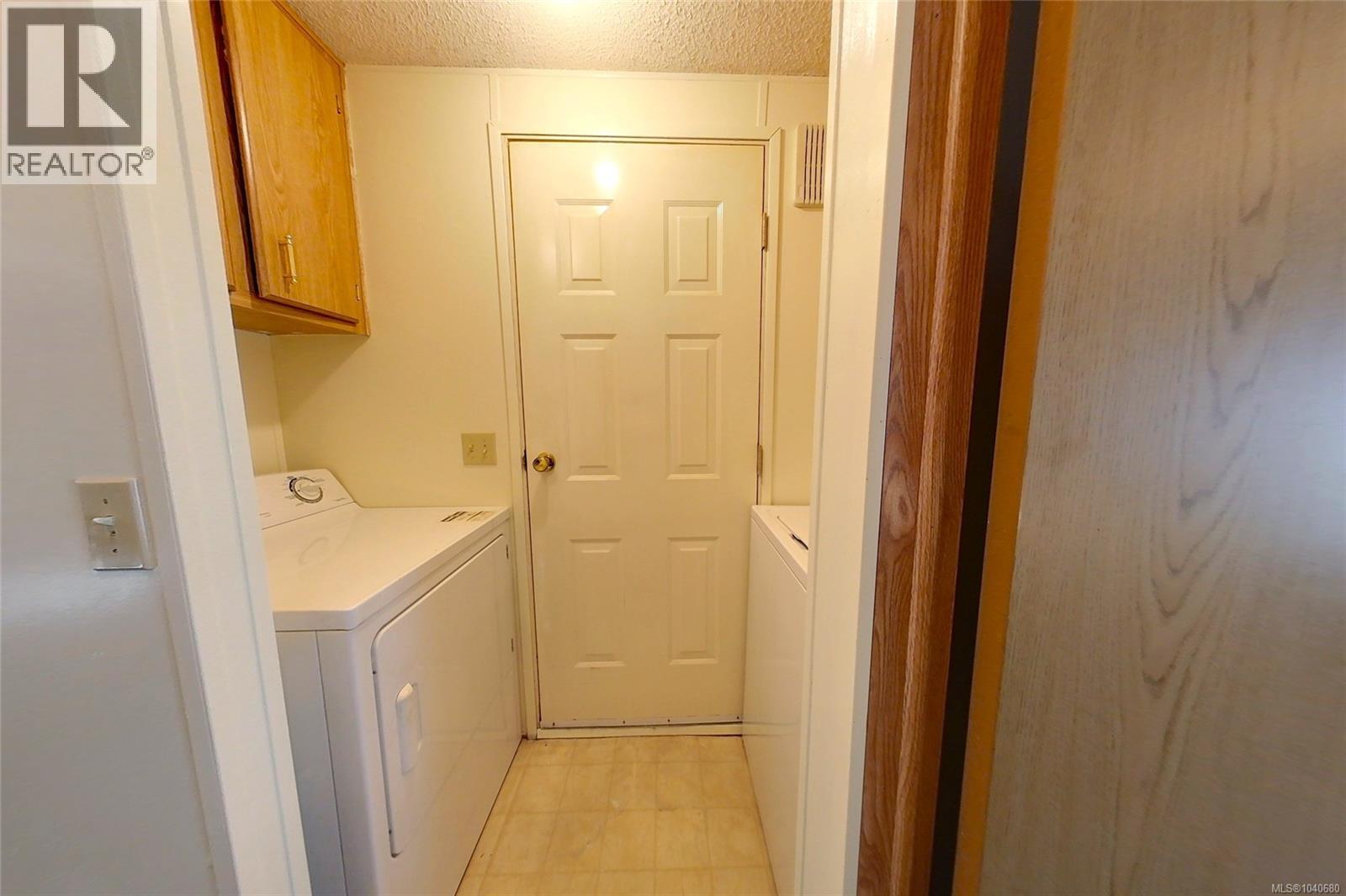 #43 10325 Lakeshore Rd - 24