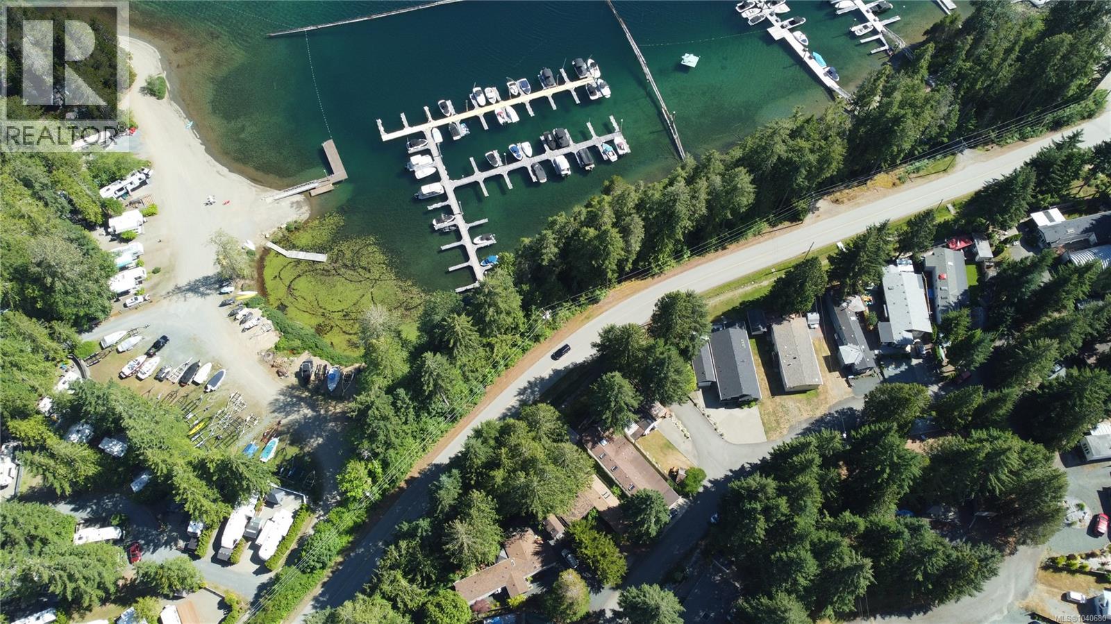 #43 10325 Lakeshore Rd - 40