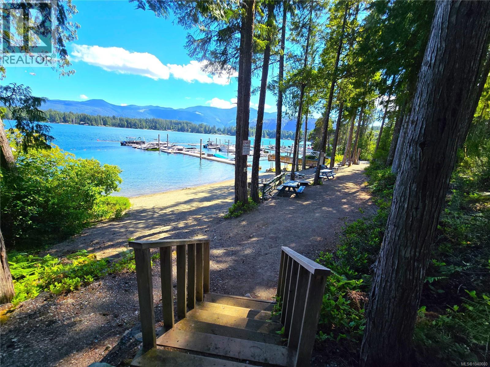#43 10325 Lakeshore Rd - 5