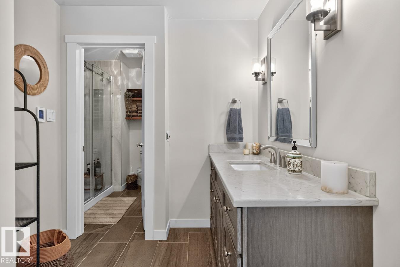 43 MANCHESTER DR — photo 24