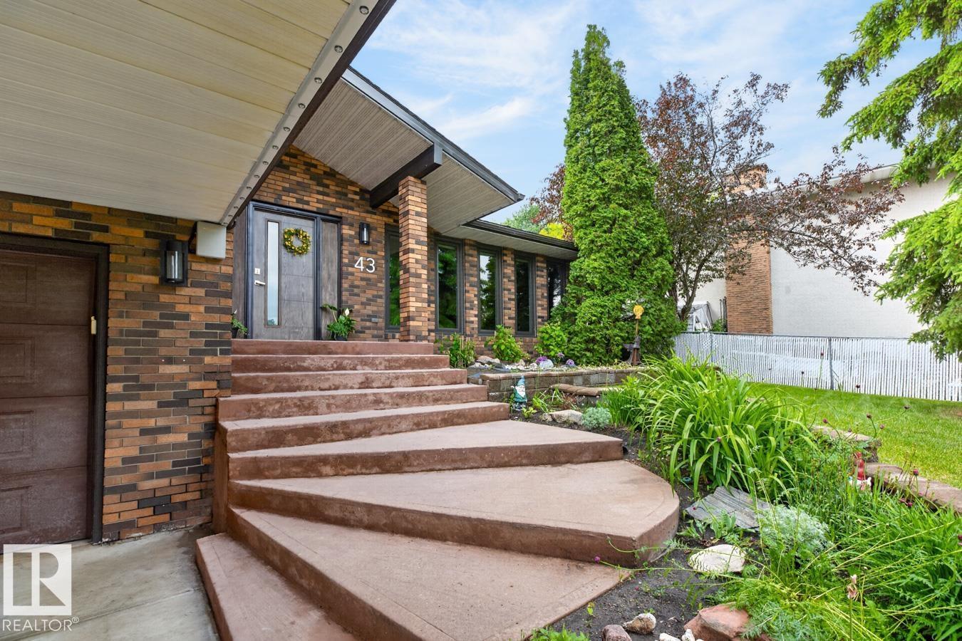 43 MANCHESTER DR — photo 45