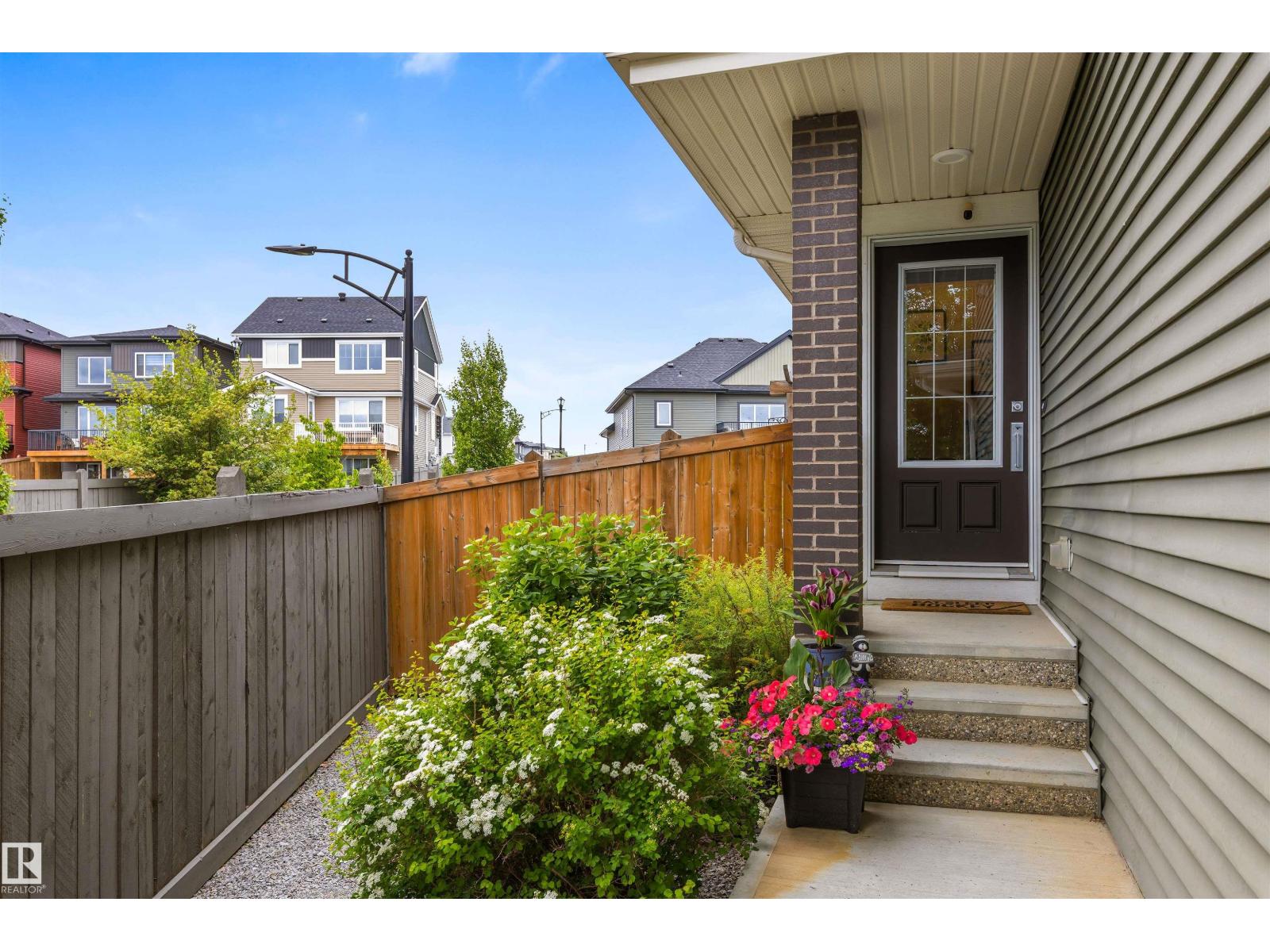 20530 128 AV NW — photo 12
