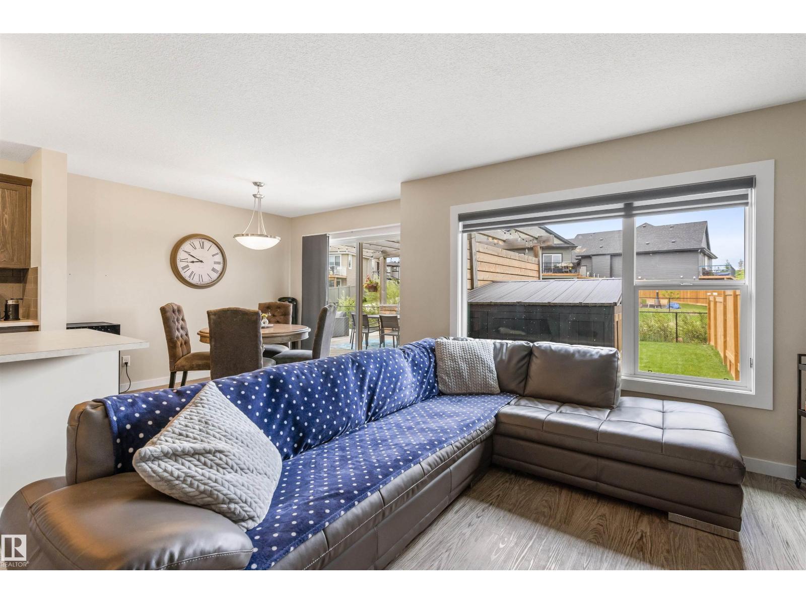 20530 128 AV NW — photo 19