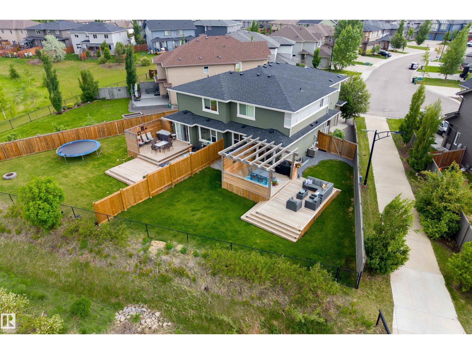 20530 128 AV NW — photo 56