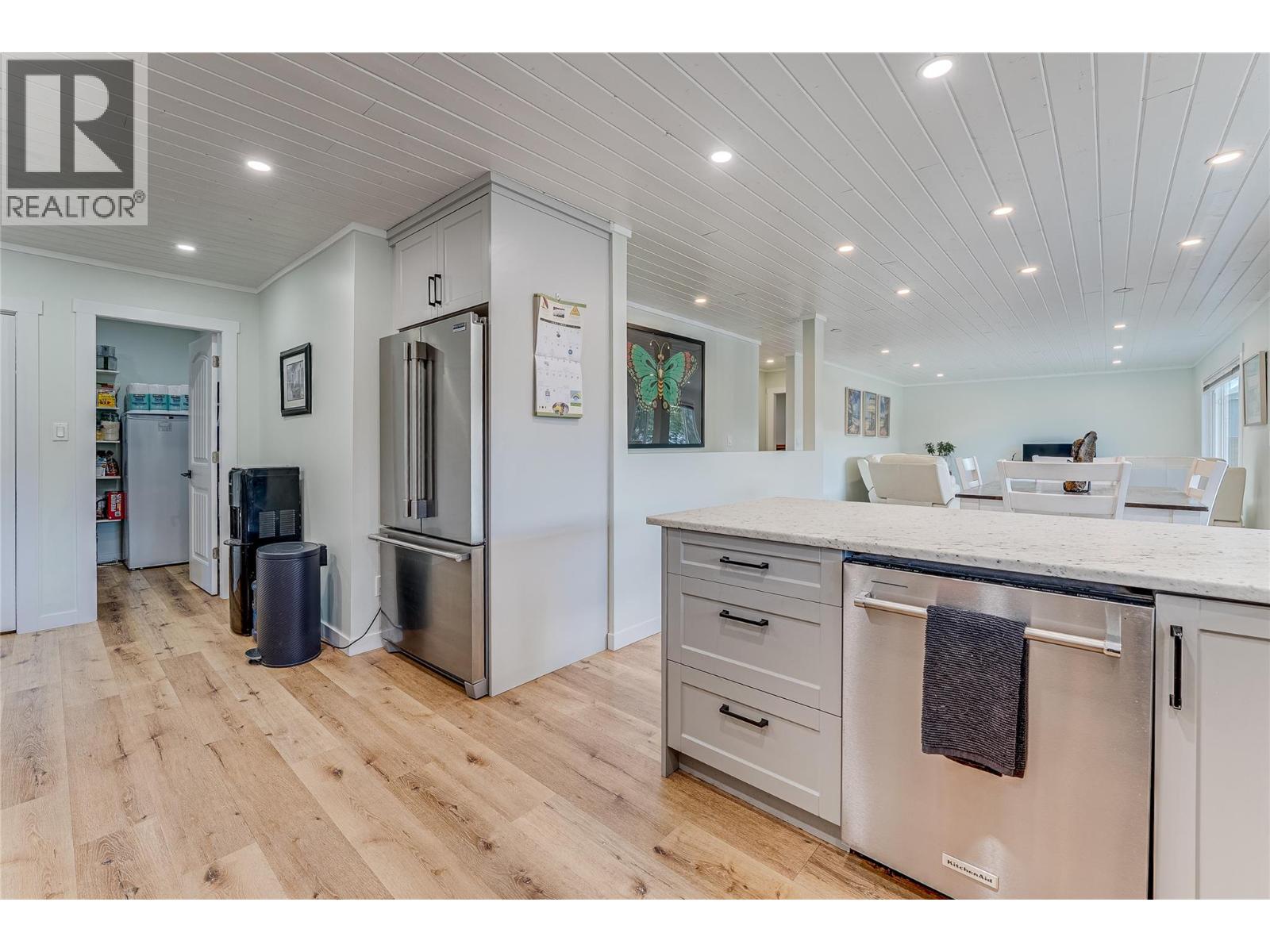 8067 Beachcomber Bay Road, Vernon