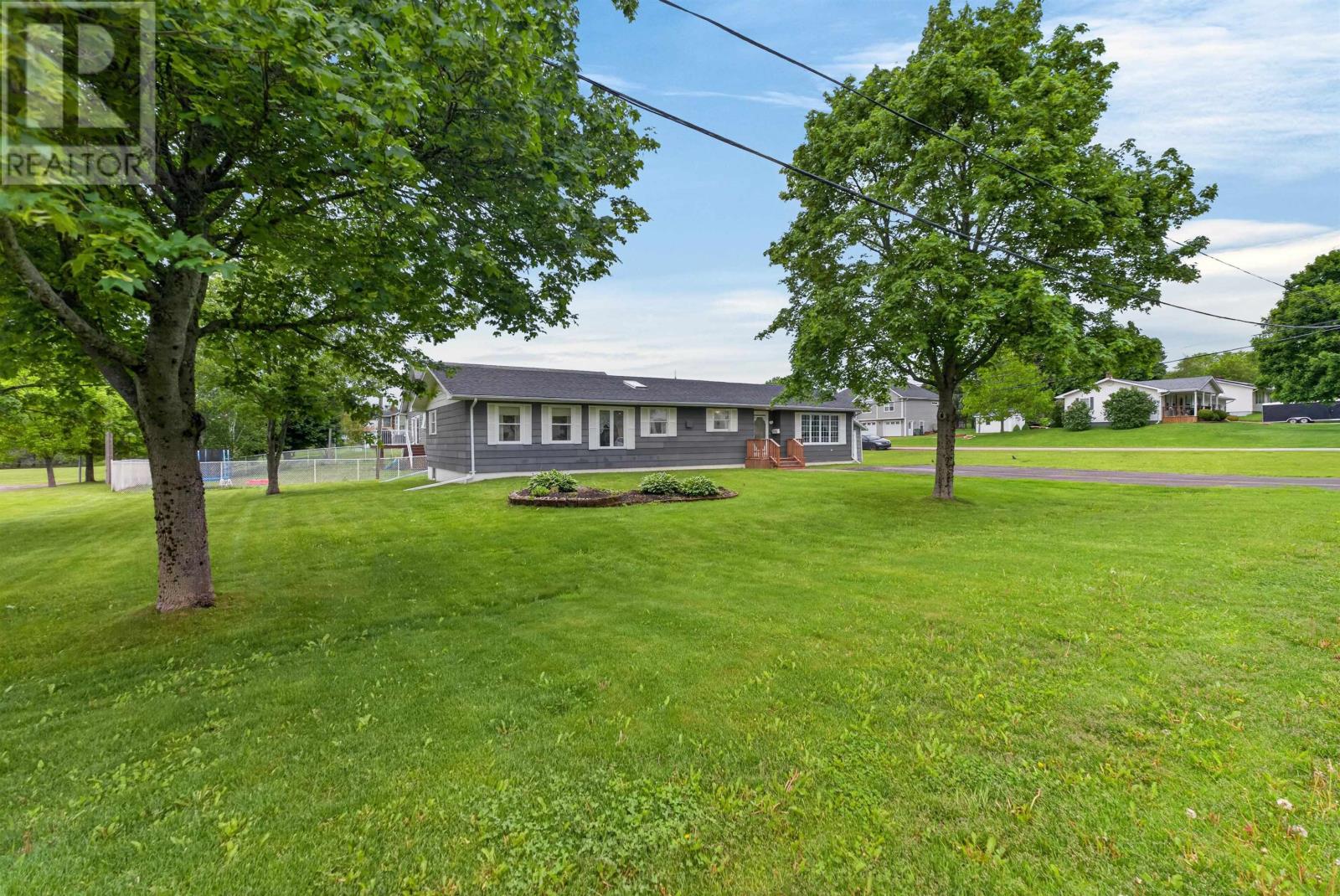 13 Avonlea Drive - 27