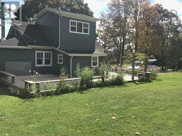 2041 Clarence Road - 3
