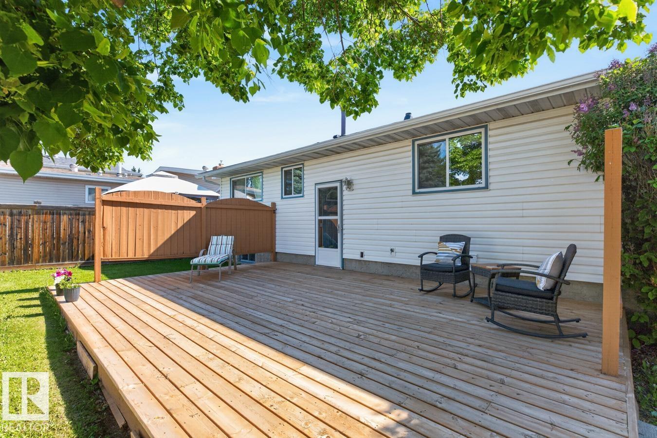 6930 11 AV NW — photo 35