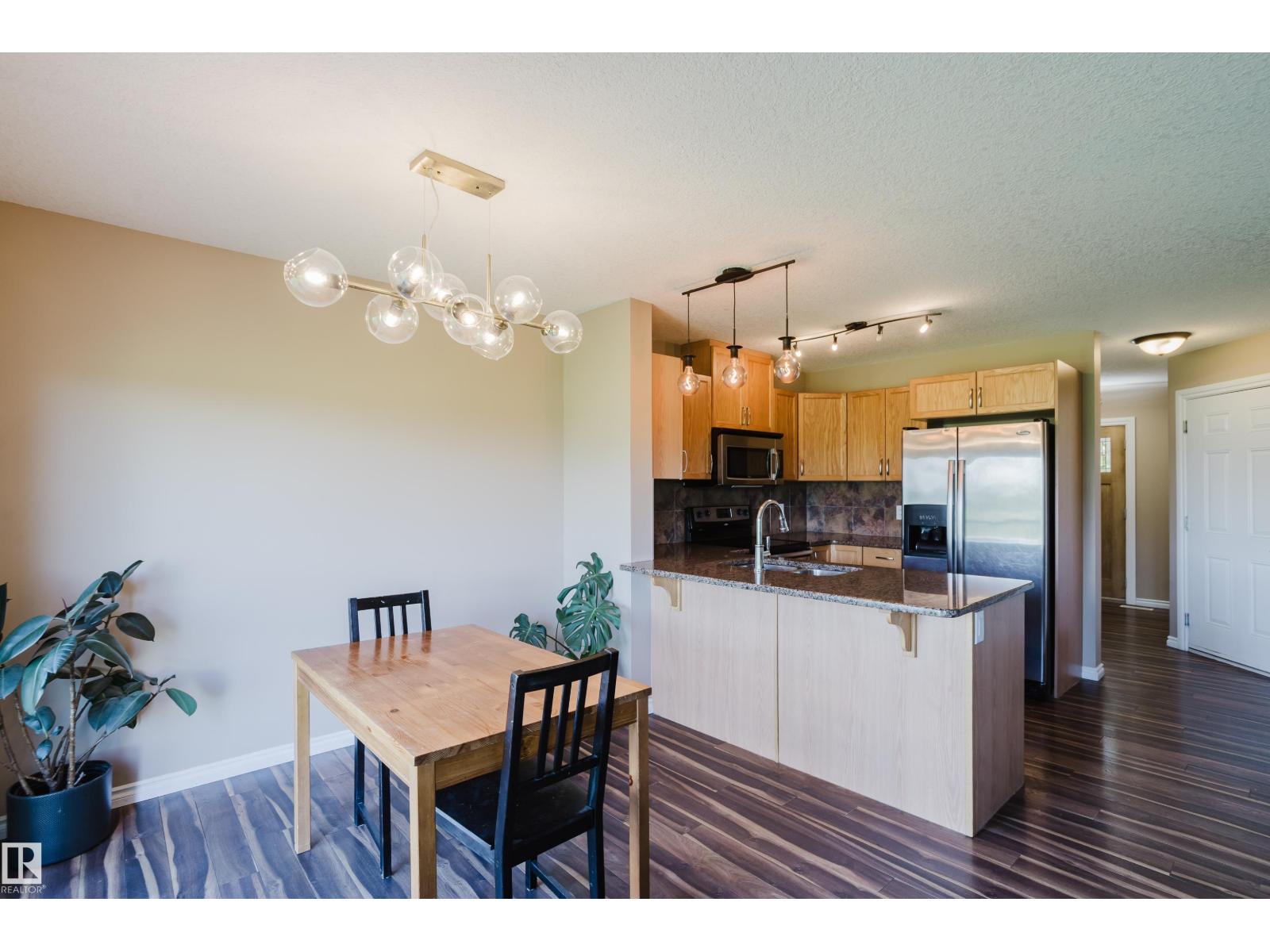 #106 5420 GRANT MACEWAN BV - 12