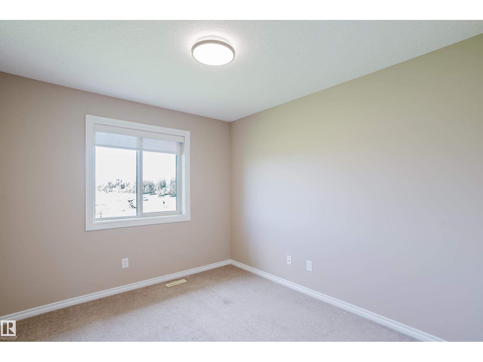 #106 5420 GRANT MACEWAN BV - 28