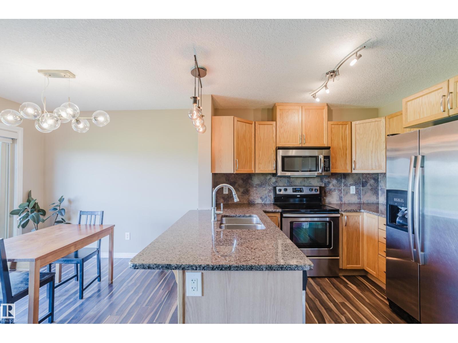 #106 5420 GRANT MACEWAN BV - 8