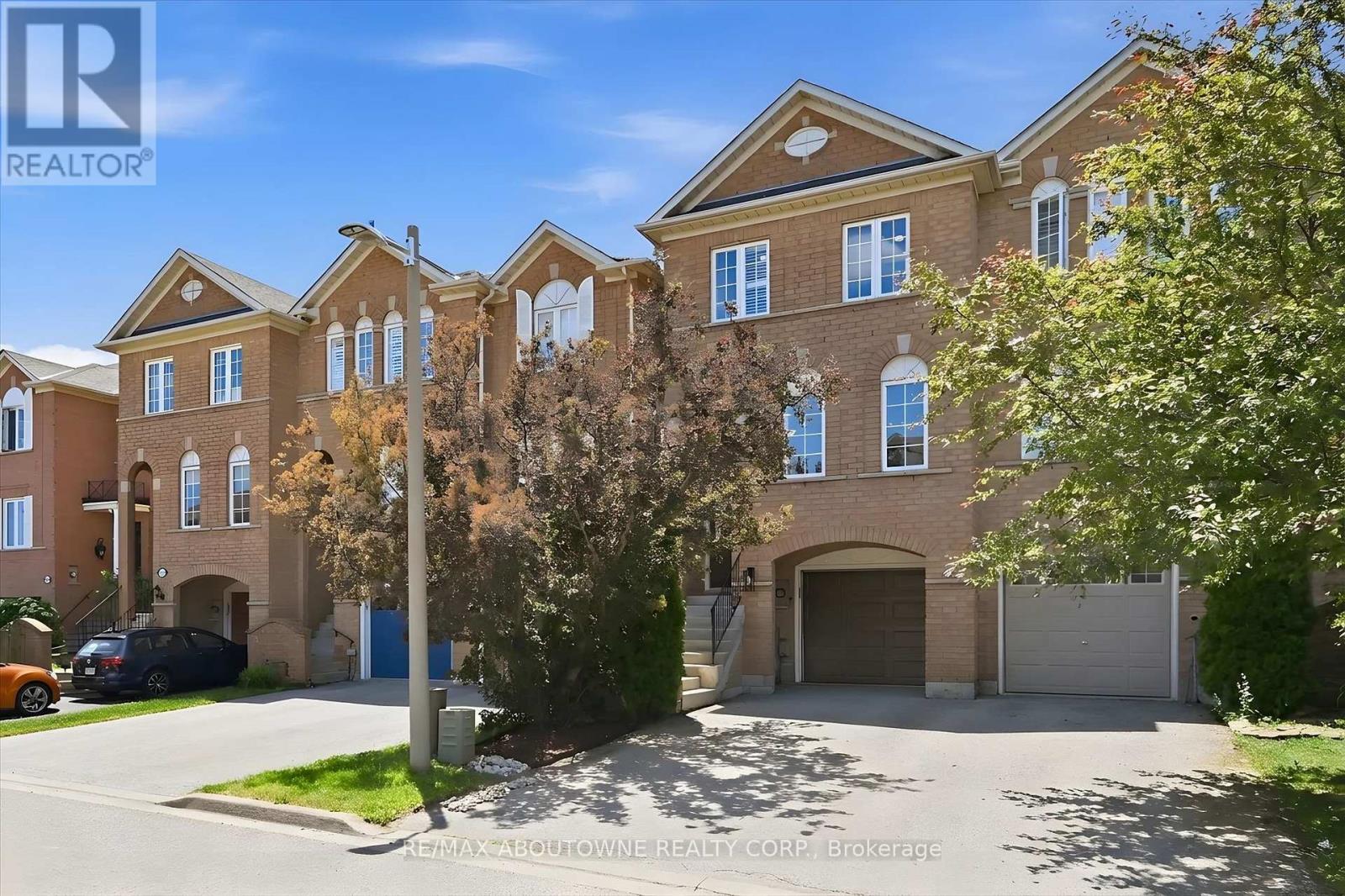 2420 RAVINEBROOK CRESCENT - 2
