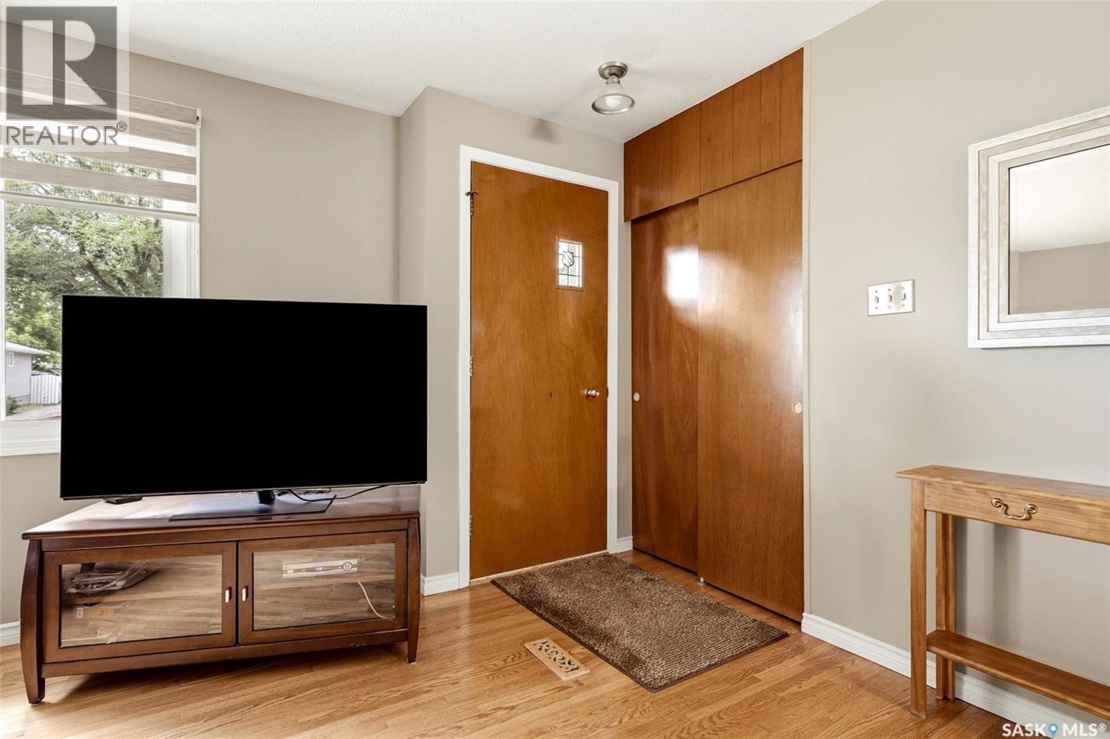 419 Garnet STREET N - photo 3