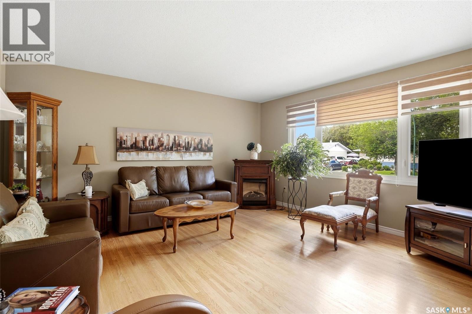 419 Garnet STREET N - photo 5