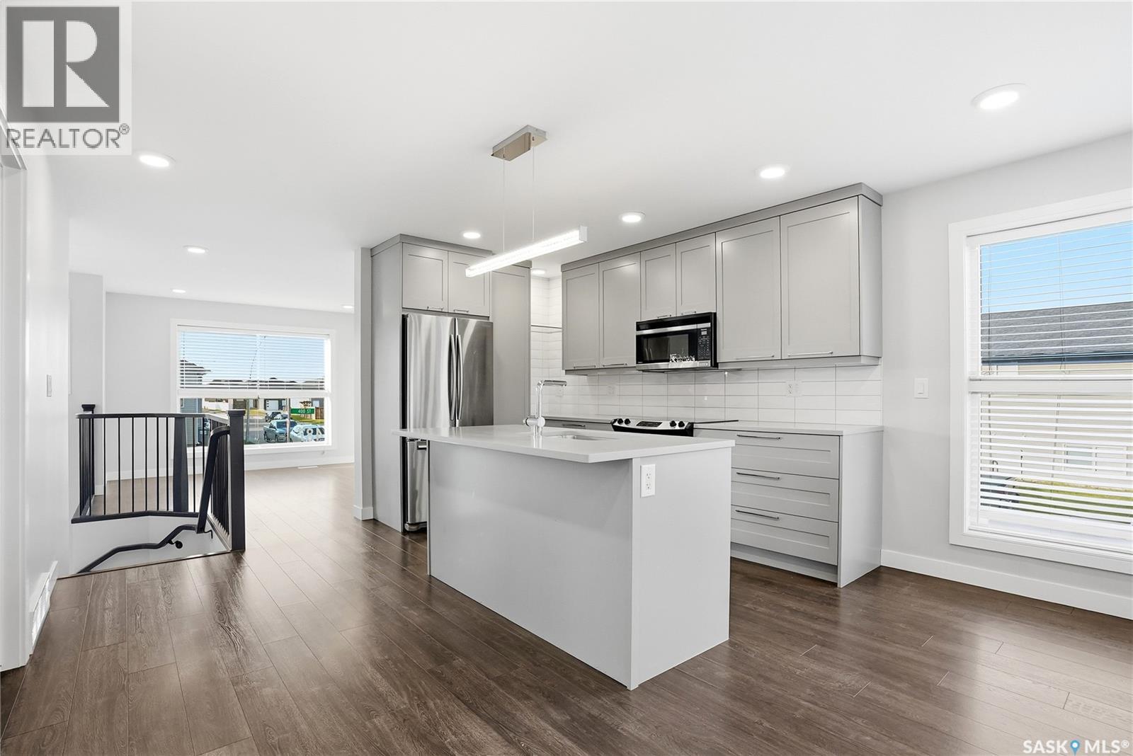 487 Kloppenburg STREET - 11