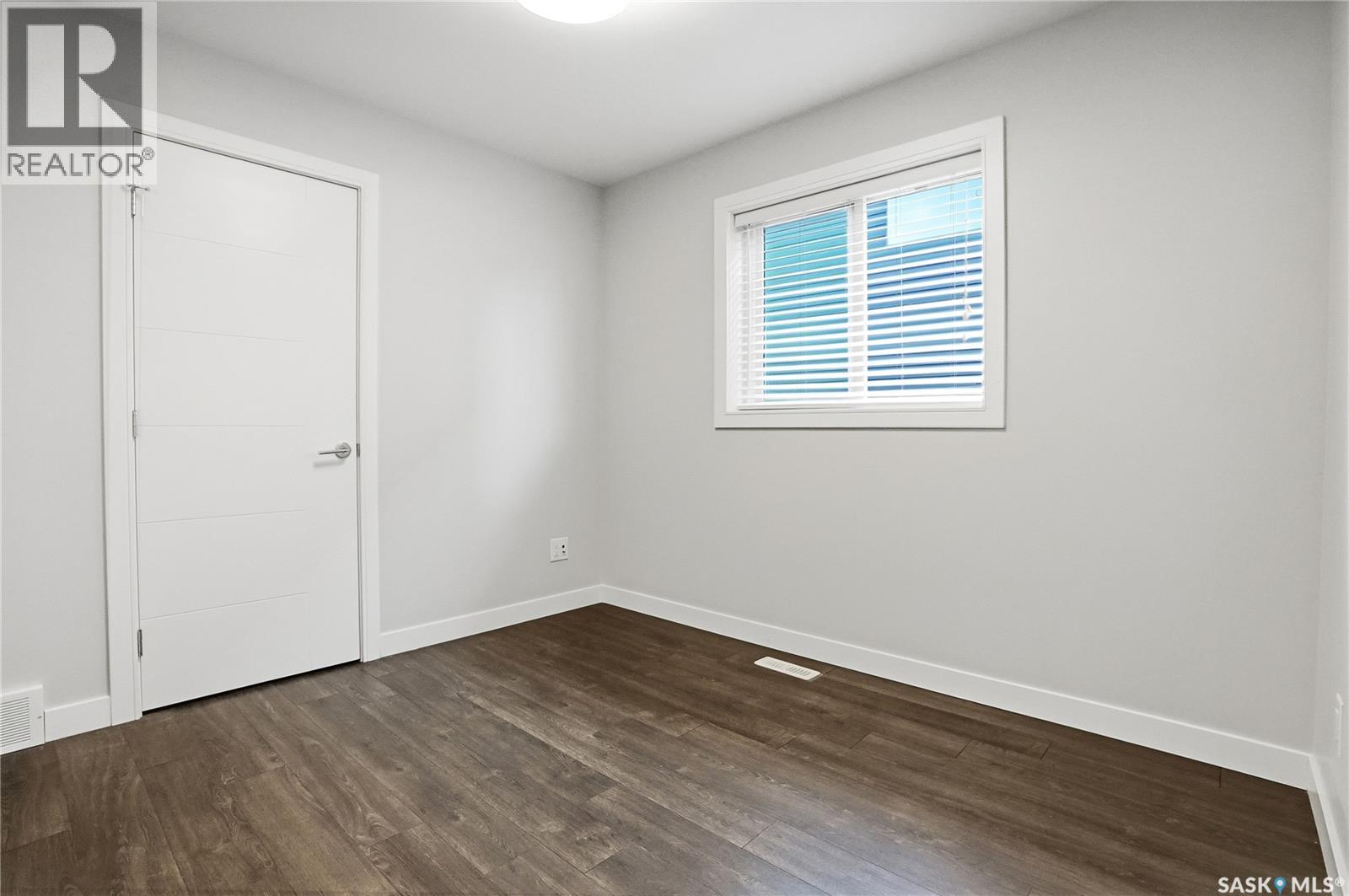 487 Kloppenburg STREET - 21