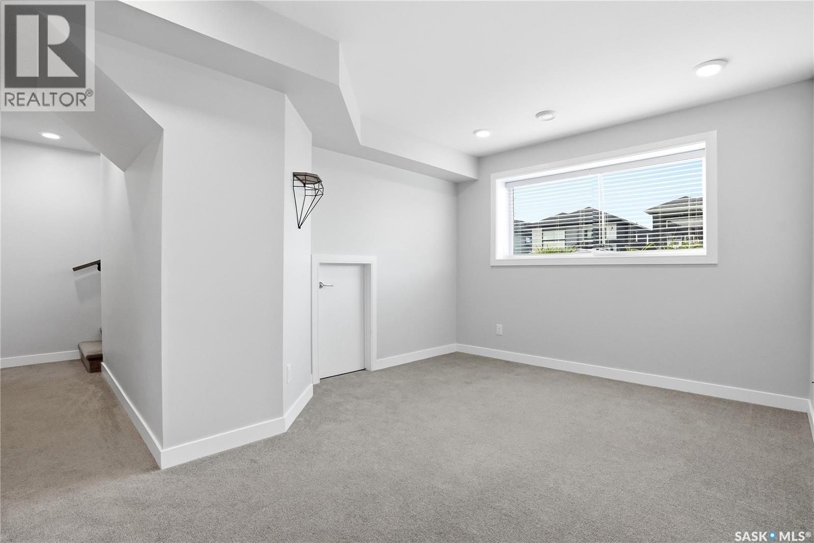 487 Kloppenburg STREET - 30