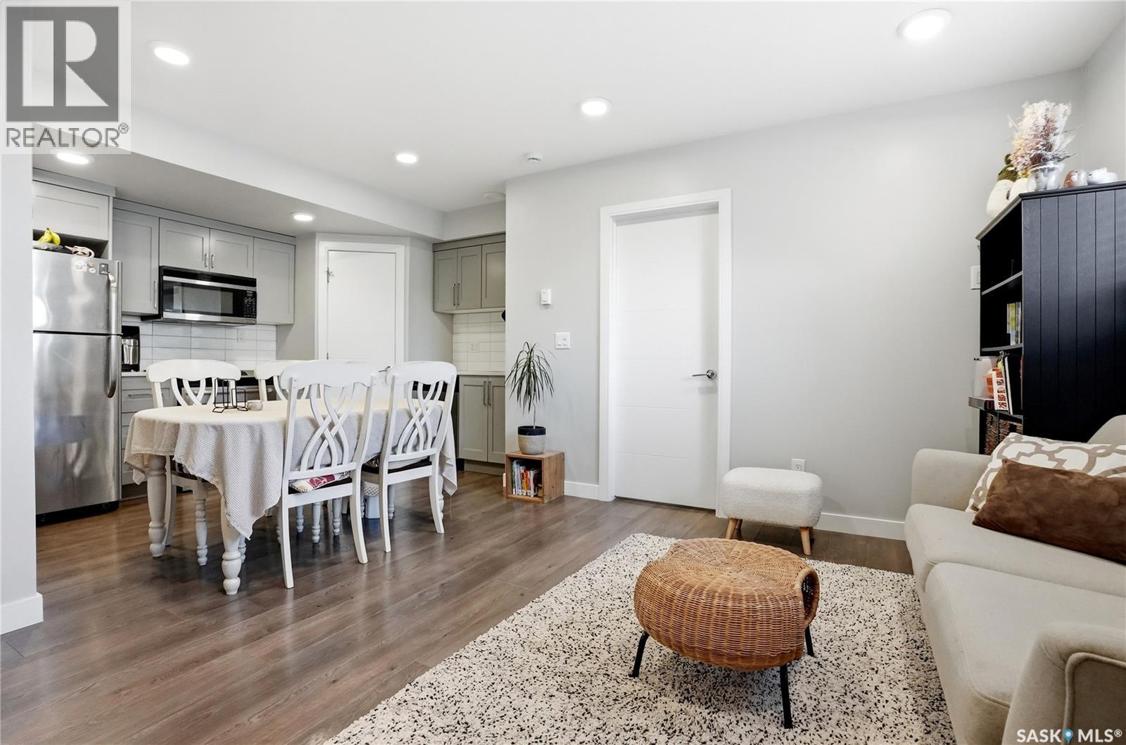 487 Kloppenburg STREET - 35