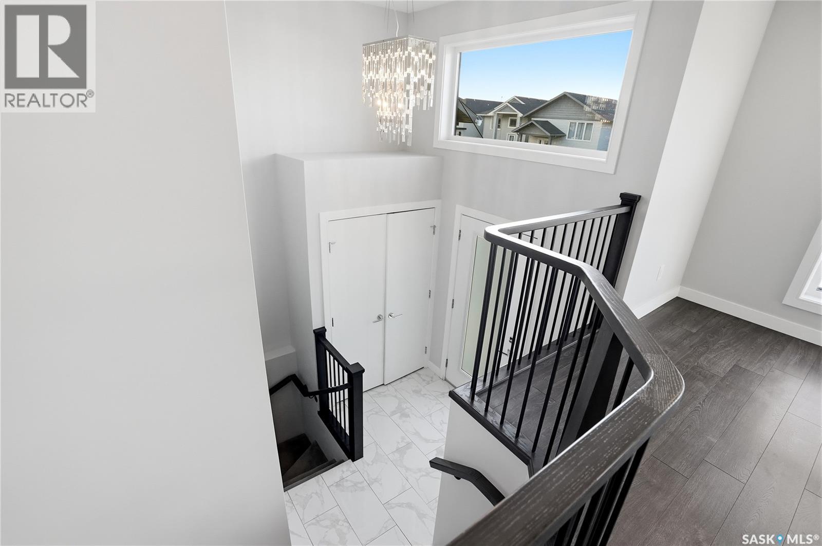 487 Kloppenburg STREET - 4