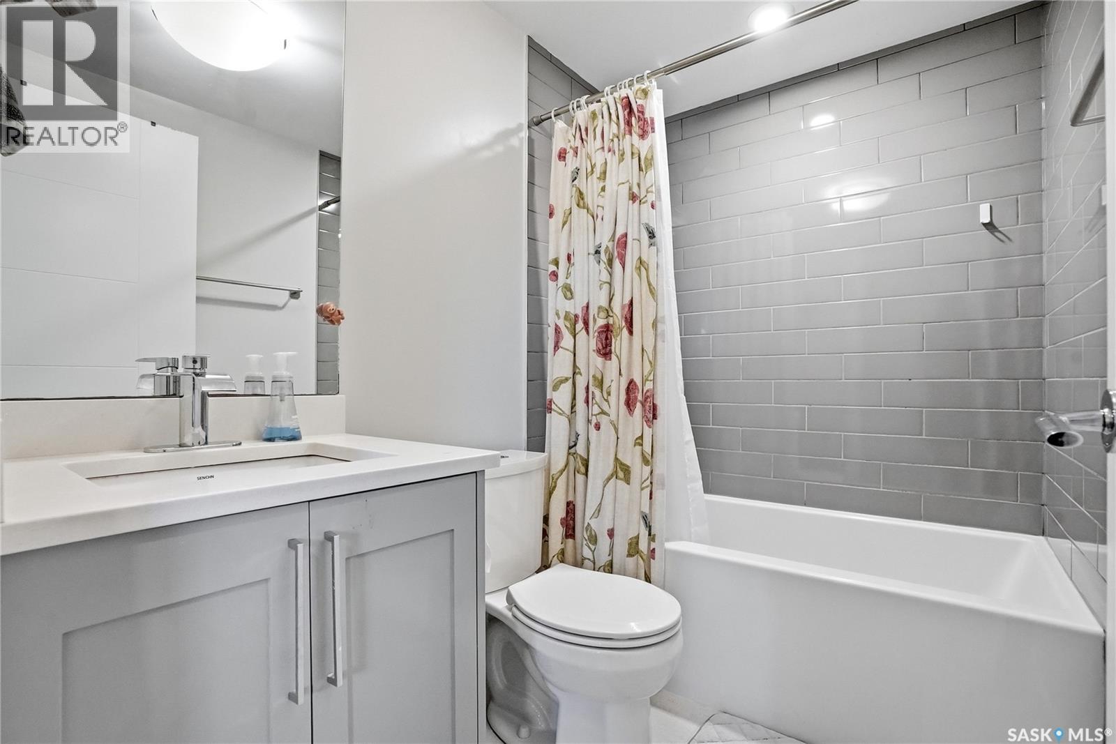 487 Kloppenburg STREET - 42