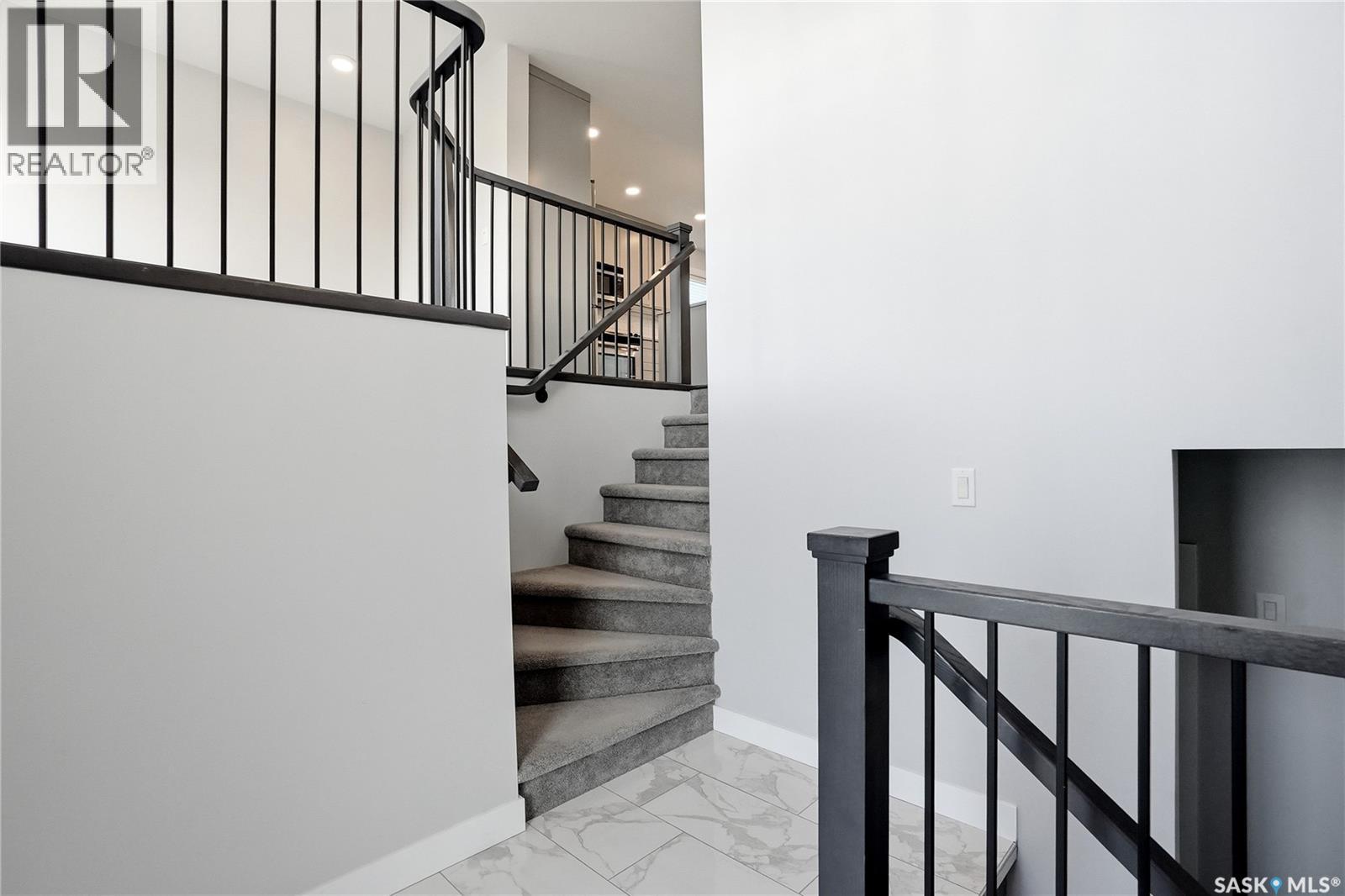 487 Kloppenburg STREET - 5