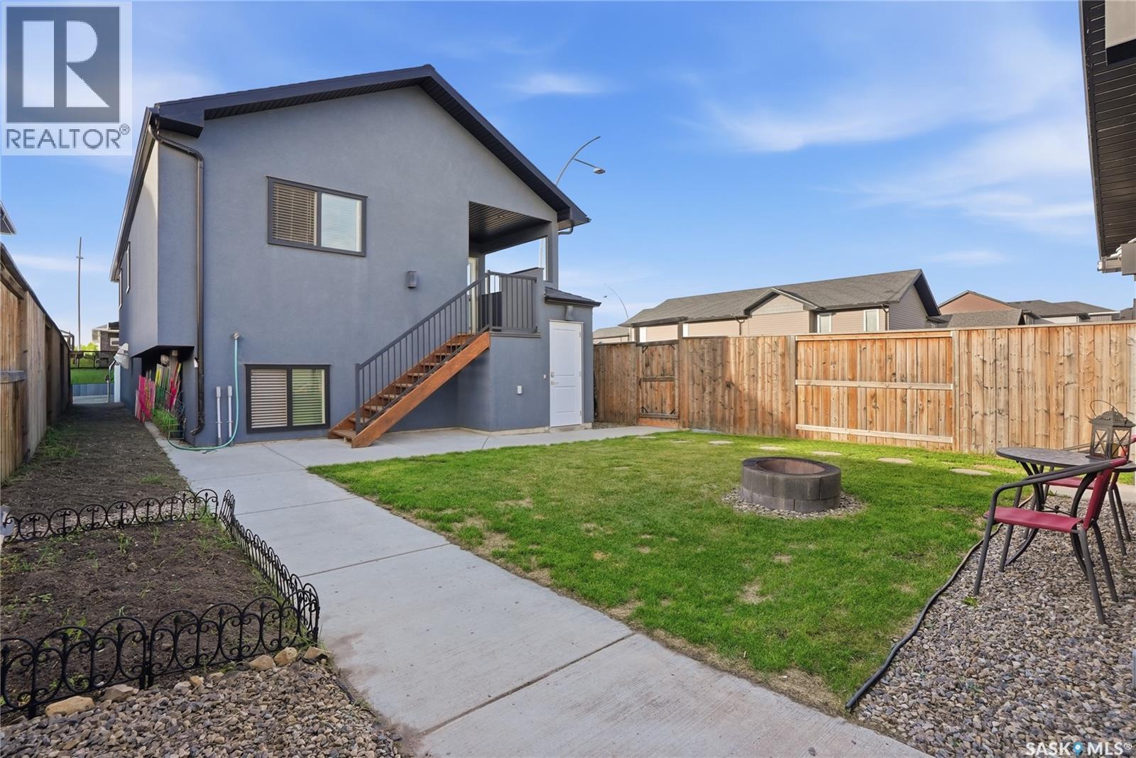 487 Kloppenburg STREET - 54