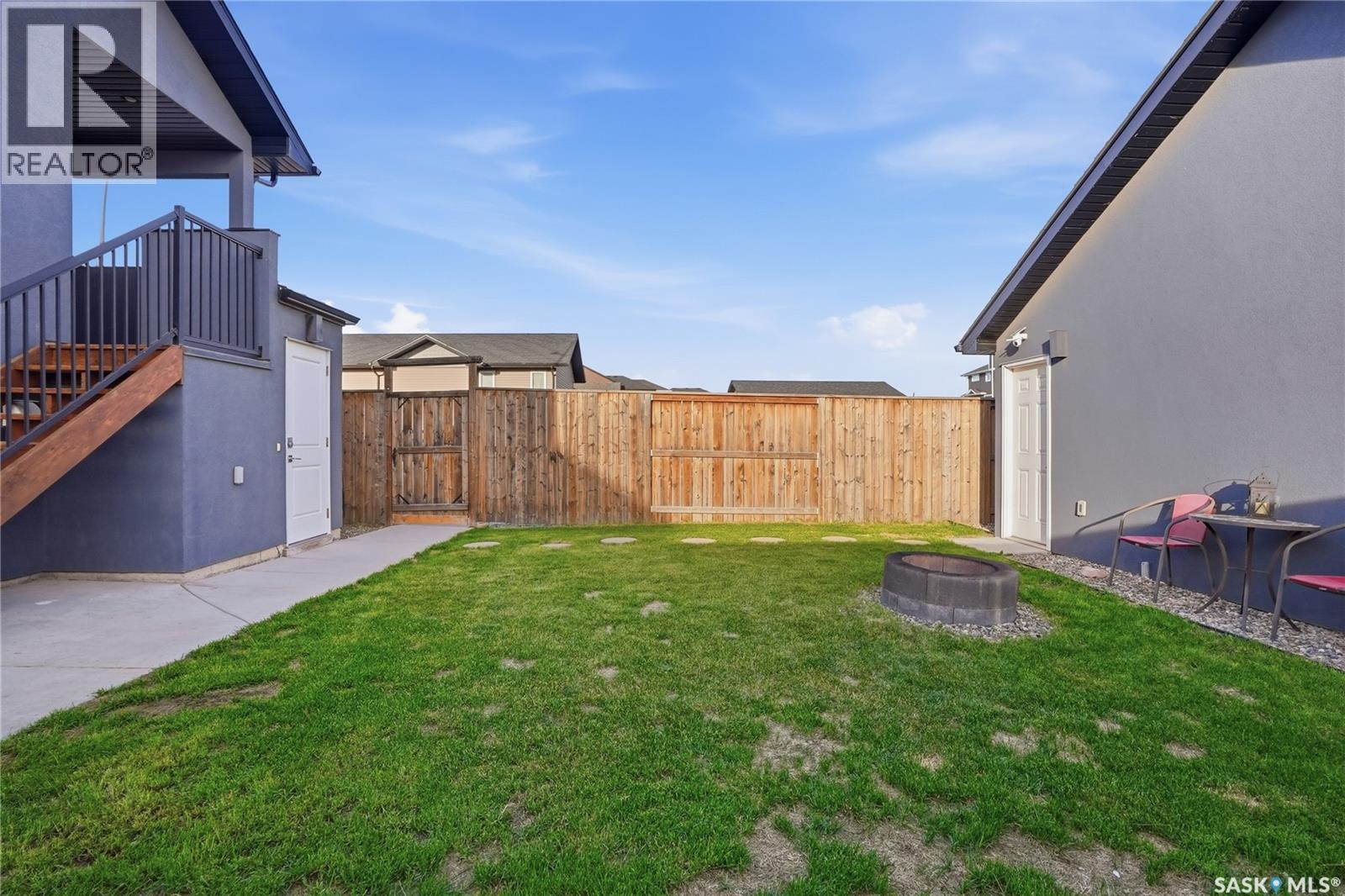 487 Kloppenburg STREET - 55